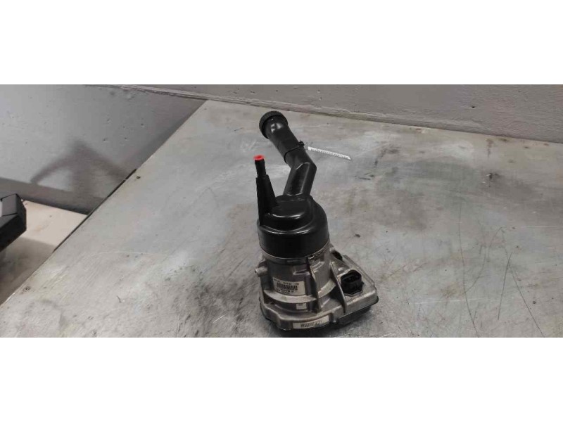 Recambio de bomba servodireccion para peugeot 308 premium referencia OEM IAM 9684979180 5/2 PINS 