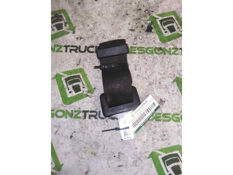 Recambio de cinturon seguridad delantero derecho para nissan trucks atleon 130.21 referencia OEM IAM  CENTRAL 