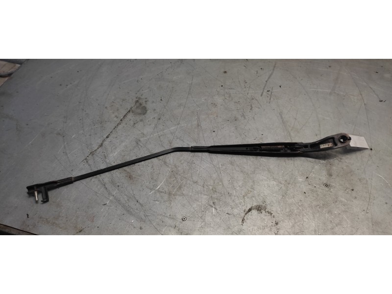 Recambio de brazo limpia delantero derecho para mazda 3 berlina (bk) 1.6 crdt active referencia OEM IAM   
