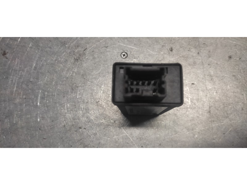 Recambio de centralita cierre para nissan serena (c23m) 2.3 diesel referencia OEM IAM 285969F97 5WK46460B SIEMENS