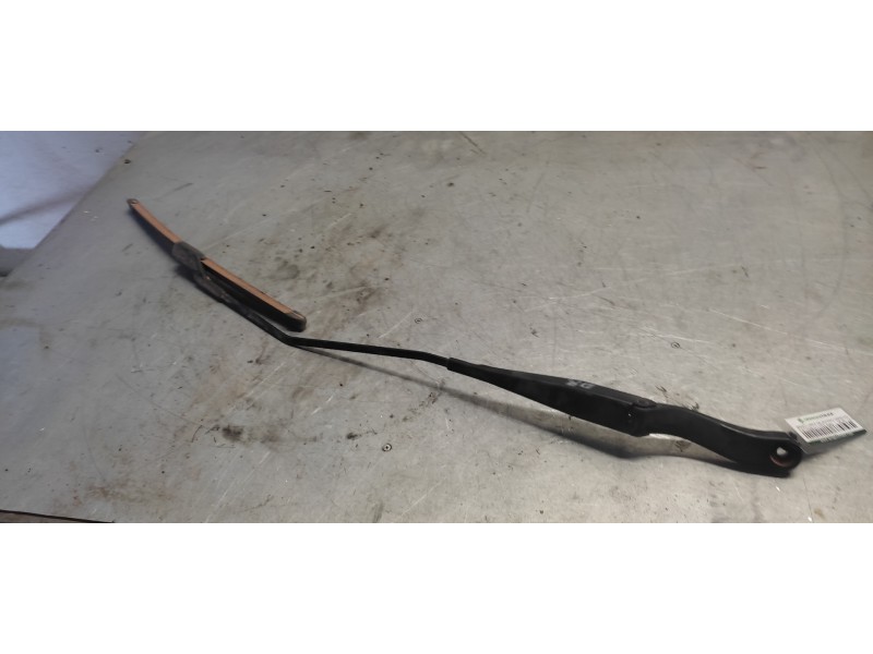 Recambio de brazo limpia delantero derecho para fiat doblo ii (152) easy referencia OEM IAM   