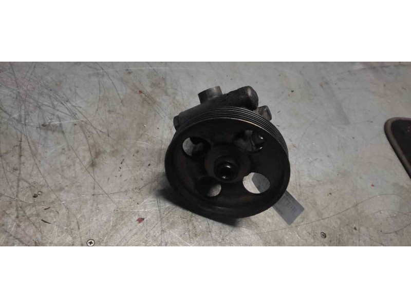 Recambio de bomba servodireccion para peugeot 206 berlina 1.4 hdi referencia OEM IAM 9638339880  