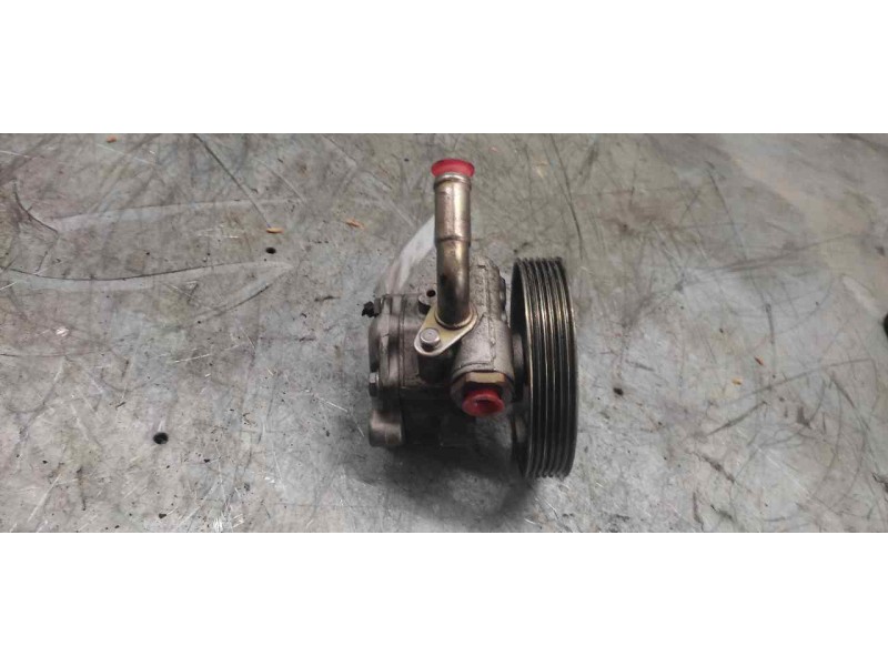 Recambio de bomba servodireccion para ford fiesta (cbk) ambiente referencia OEM IAM 2S6C3A696DC  