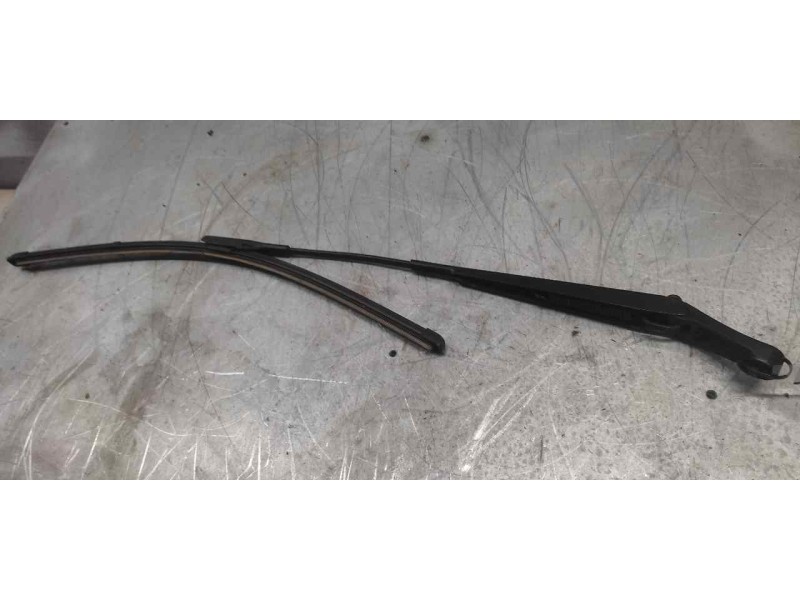 Recambio de brazo limpia delantero derecho para opel zafira b cosmo referencia OEM IAM   
