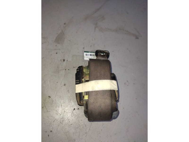 Recambio de cinturon seguridad delantero derecho para nissan trade 2.0 d referencia OEM IAM   
