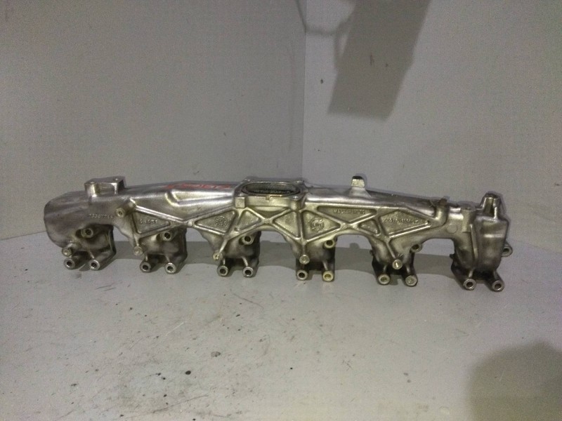 Recambio de colector admision para renault midlum referencia OEM IAM 23397214 210672946 