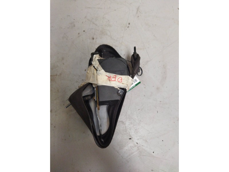 Recambio de cinturon seguridad delantero derecho para nissan trucks atleon 110 referencia OEM IAM   