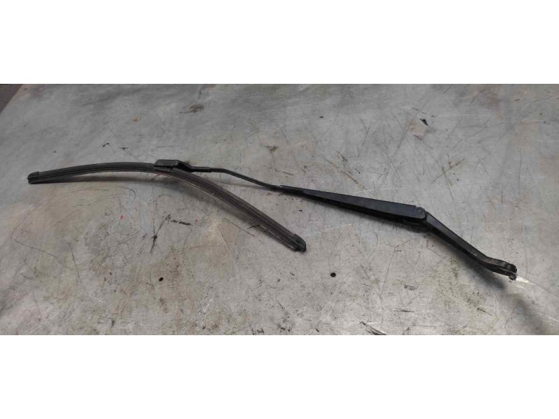 Recambio de brazo limpia delantero derecho para citroën c4 lim. seduction referencia OEM IAM   