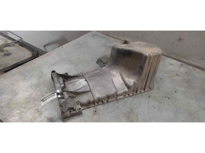 Recambio de carter para ssangyong actyon sports 2.0 td cat referencia OEM IAM A6640101013  