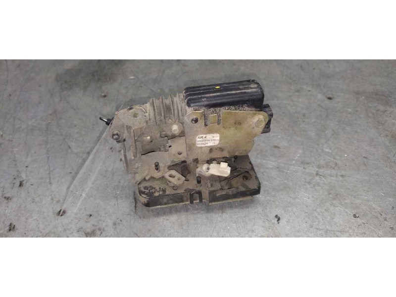 Recambio de cerradura puerta trasera derecha para dacia logan ambiance referencia OEM IAM 8200214015 2 PINS 