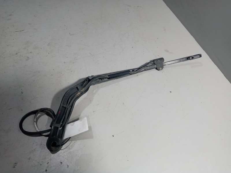 Recambio de brazo limpia para nissan trucks atleon 120 referencia OEM IAM   