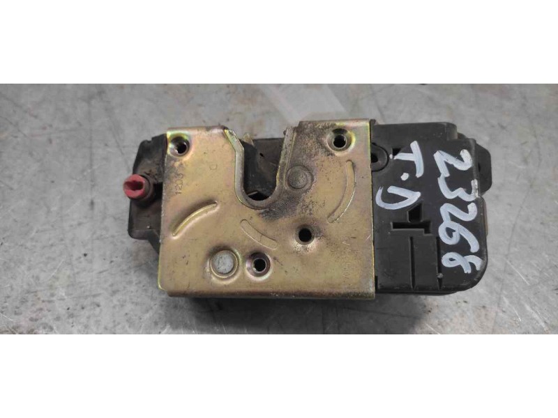 Recambio de cerradura puerta trasera derecha para peugeot 206 berlina xt referencia OEM IAM   4 PINS