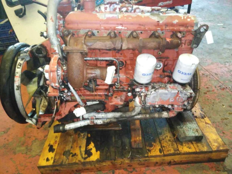 Recambio de despiece motor para iveco trucks eurocargo 120 120 e 15 (143cv) referencia OEM IAM 806025R 1210585786 
