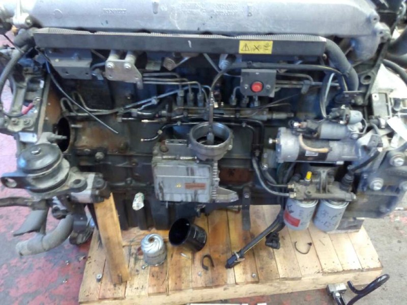 Recambio de despiece motor para renault trucks premium distribution 370.18d (362cv) referencia OEM IAM 11E+J01  