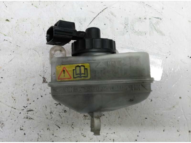 Recambio de deposito servo para ford focus berlina (cak) ghia referencia OEM IAM  DEPOSITO LIQUIDO FRENOS 