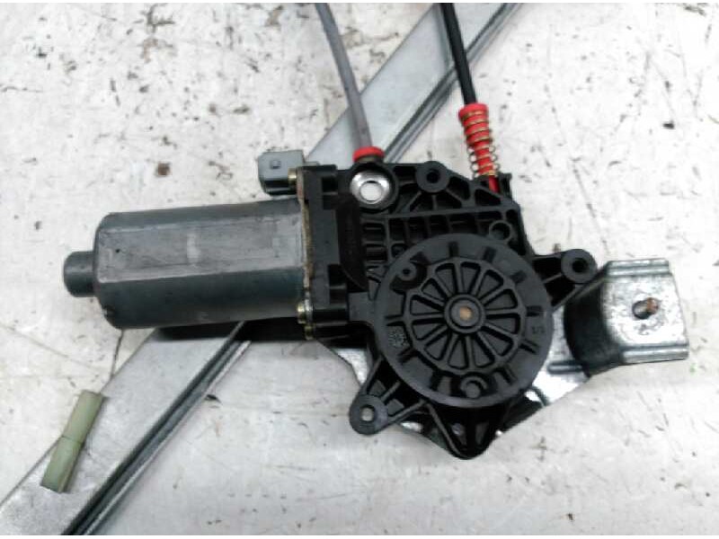 Recambio de elevalunas delantero izquierdo para citroën xsara berlina 1.9 td sx referencia OEM IAM 9221H4  