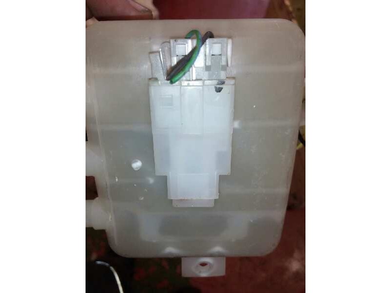 Recambio de deposito servo para nissan cabstar 01.04  cabina simple cabina individual referencia OEM IAM   