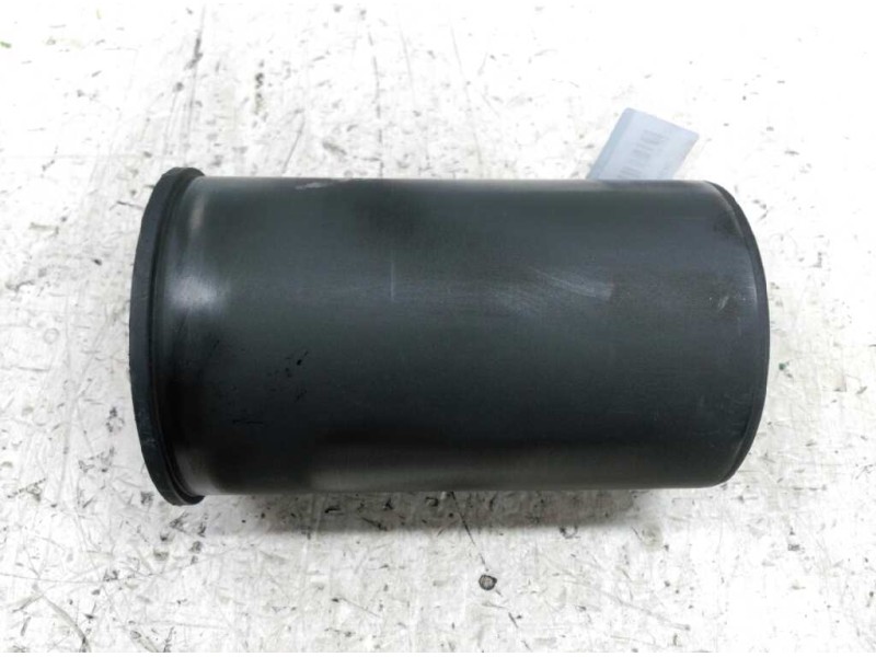 Recambio de despiece motor para kia carnival ii 2.9 cdri ex referencia OEM IAM  CAMISA CILINDRO 