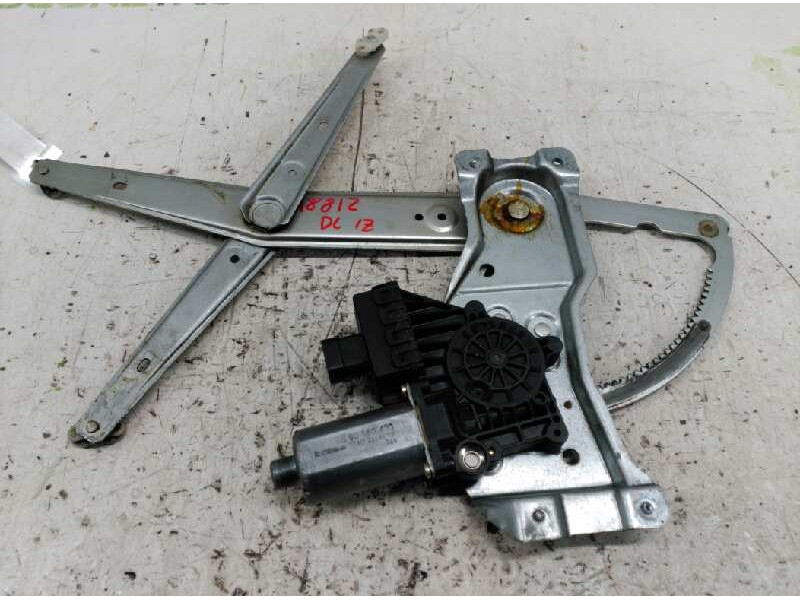 Recambio de elevalunas delantero izquierdo para opel astra f berlina básico referencia OEM IAM 90560429  