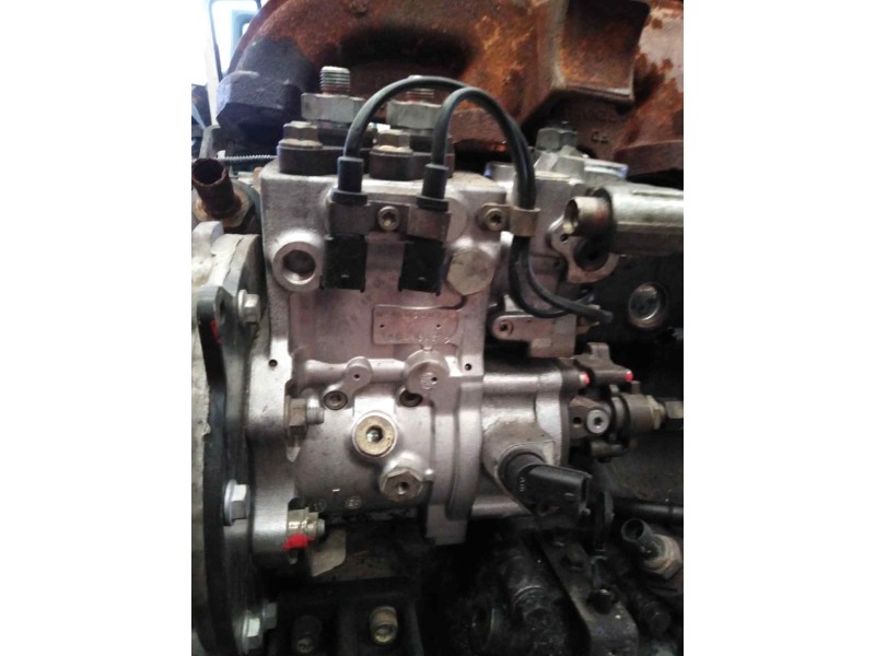 Recambio de despiece motor para renault hd 250.18 premium e2 fg modelo 250.18 184 kw cabina para dormir referencia OEM IAM DCI6A