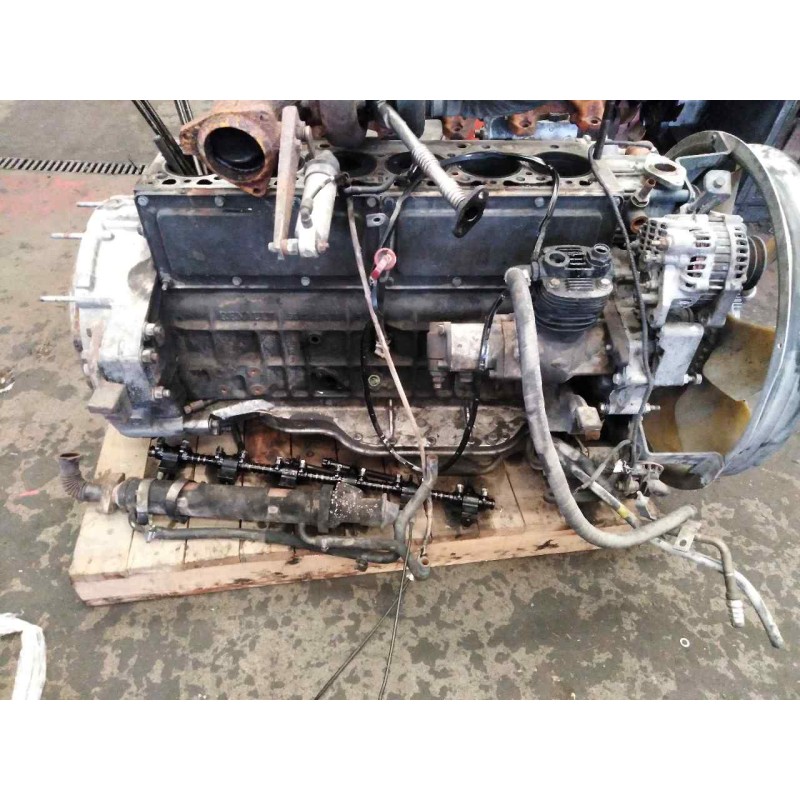 Recambio de despiece motor para renault hd 250.18 premium e2 fg modelo 250.18 184 kw cabina para dormir referencia OEM IAM DCI6A