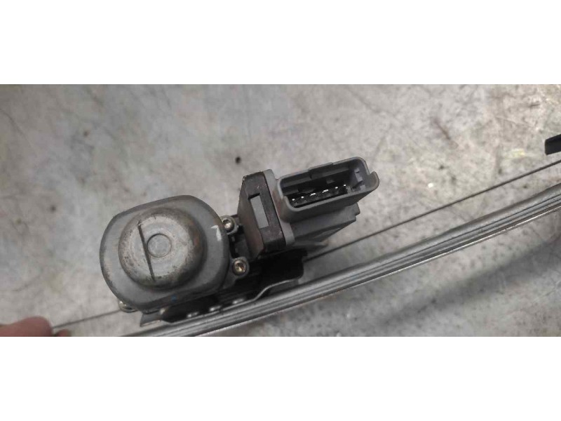 Recambio de elevalunas delantero izquierdo para citroën c3 1.4 hdi magic referencia OEM IAM 400619F 6 PINS 