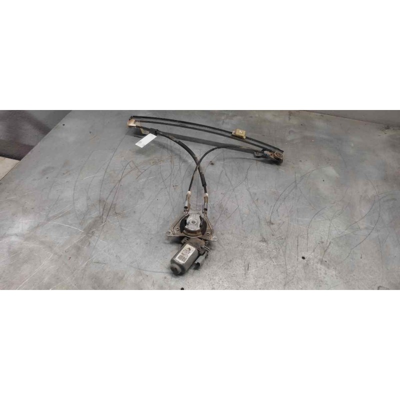 Recambio de elevalunas delantero izquierdo para citroën saxo 1.5 d plaisir referencia OEM IAM 400671T1 2 PINS 