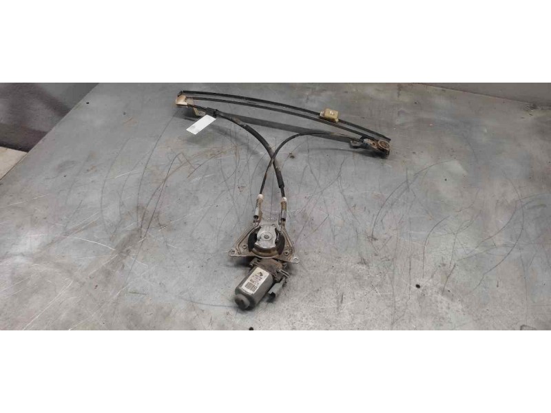 Recambio de elevalunas delantero izquierdo para citroën saxo 1.5 d plaisir referencia OEM IAM 400671T1 2 PINS 