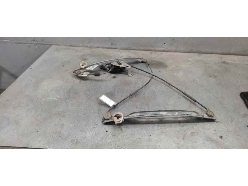 Recambio de elevalunas delantero izquierdo para peugeot 206 berlina gti referencia OEM IAM   2 PINS