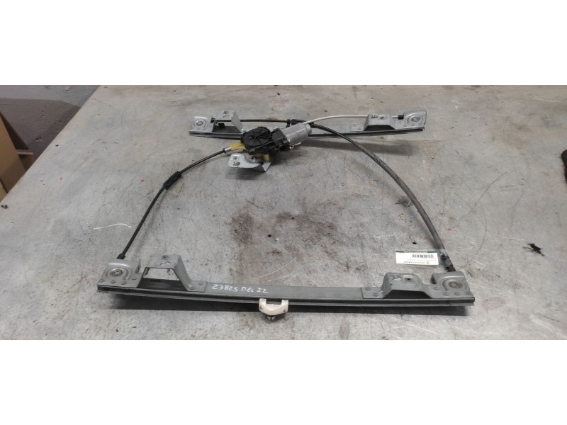 Recambio de elevalunas delantero izquierdo para renault kangoo dynamique referencia OEM IAM 402087A  