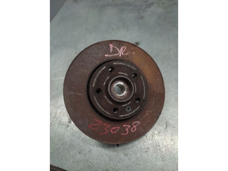 Recambio de mangueta delantera derecha para renault trafic combi (ab 4.01) 1.9 diesel referencia OEM IAM   