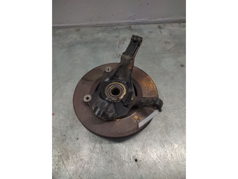 Recambio de mangueta delantera derecha para renault trafic combi (ab 4.01) 1.9 diesel referencia OEM IAM   