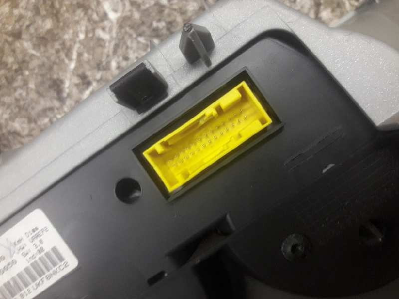 Recambio de cuadro instrumentos para peugeot 807 st pack referencia OEM IAM 501021630050 1490107080 26 PINS