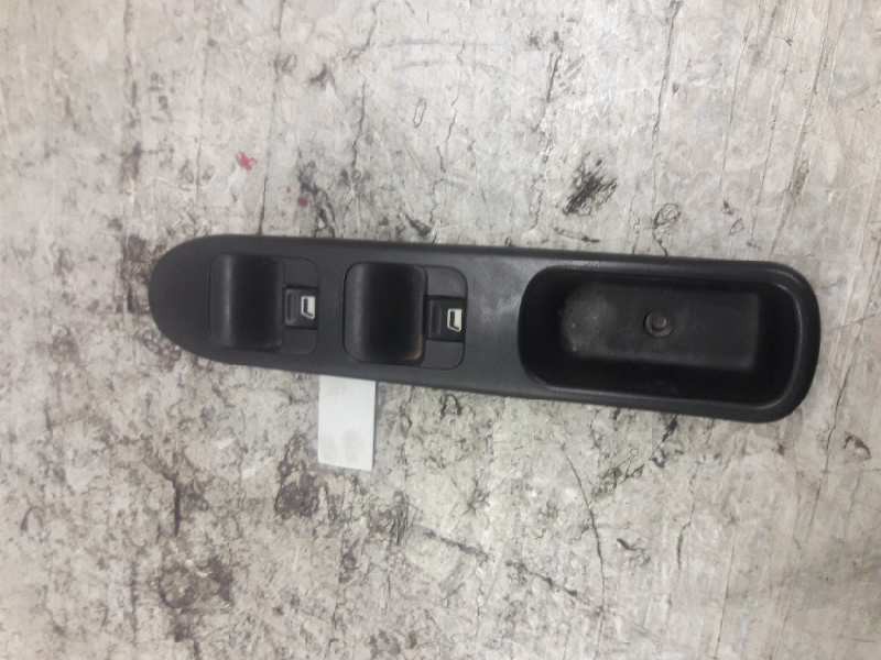 Recambio de mando elevalunas delantero izquierdo para peugeot 307 (s1) xr referencia OEM IAM 6615FV  