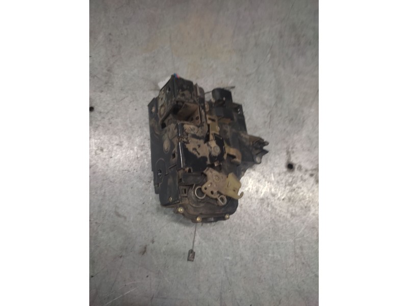 Recambio de cerradura puerta delantera derecha para seat leon (1m1) signo referencia OEM IAM 3B1837016AD 8 PINS 