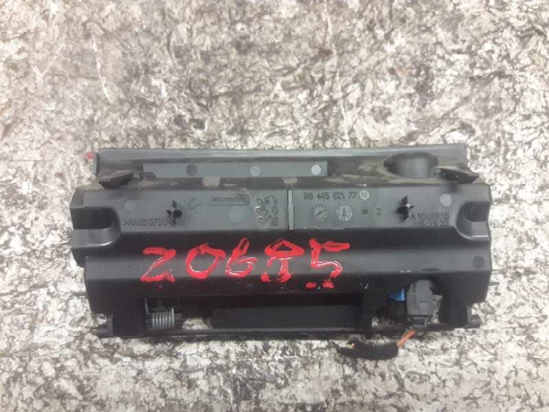 Recambio de cenicero para peugeot 407 st sport referencia OEM IAM 9644562177  