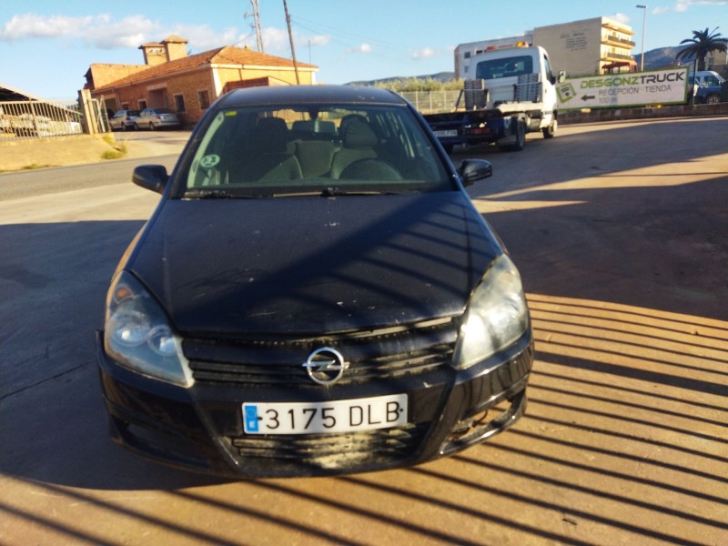 opel astra h berlina del año 2005
