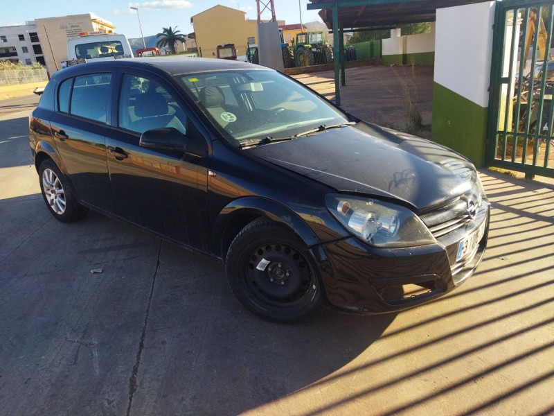 opel astra h berlina del año 2005