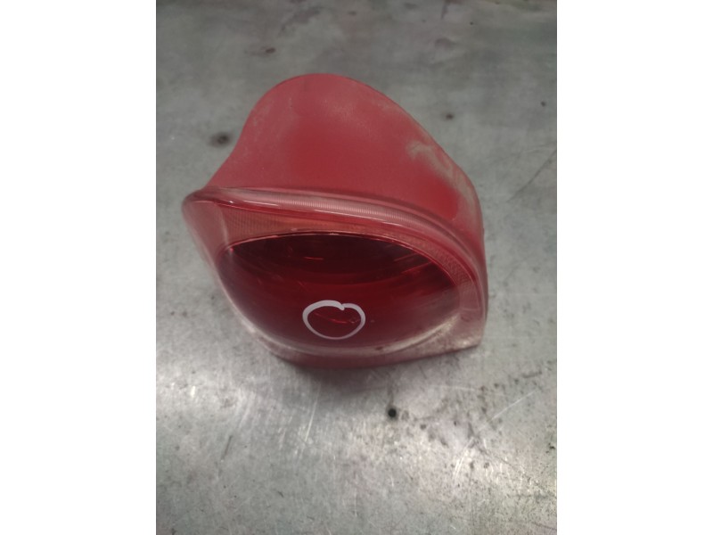 Recambio de piloto trasero izquierdo para renault twingo (co6) 1.2 authentique (c068/6c/6d) referencia OEM IAM   