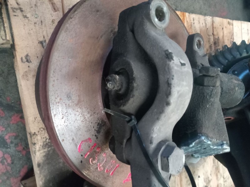 Recambio de mangueta delantera derecha para nissan cabstar e referencia OEM IAM   