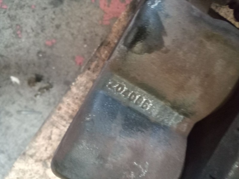 Recambio de pinza freno delantera derecha para nissan cabstar e referencia OEM IAM 204086  bosch