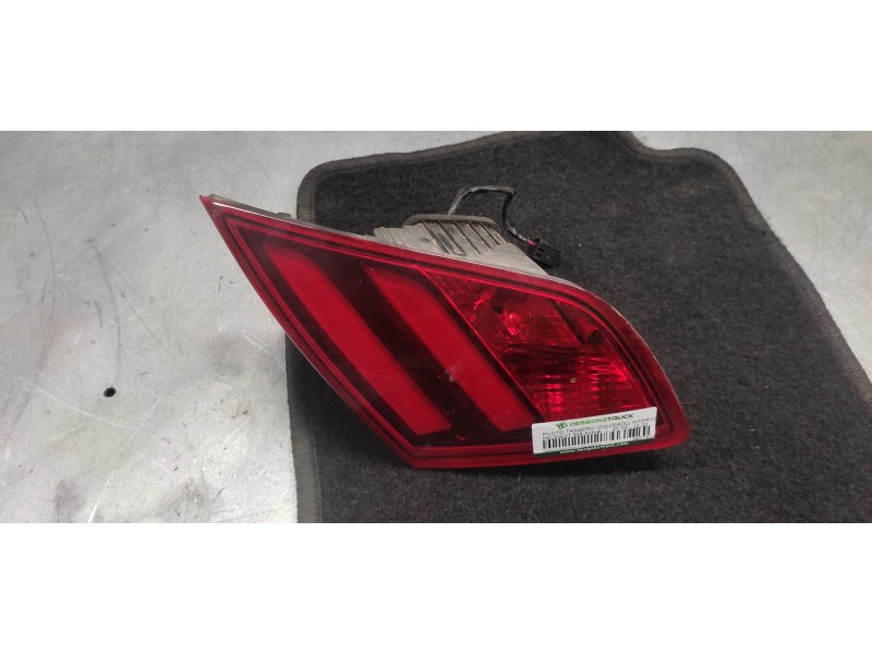 Recambio de piloto trasero izquierdo interior para peugeot 308 active referencia OEM IAM 9677818380  3 CABLES