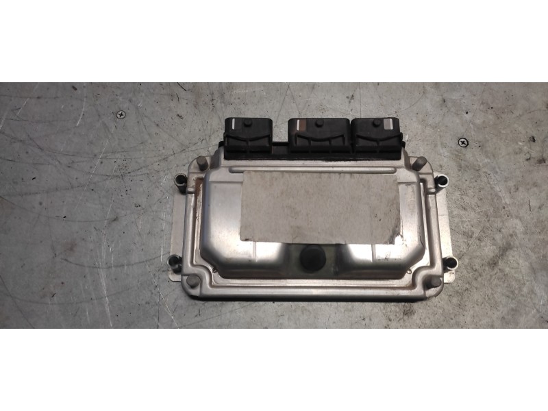 Recambio de centralita motor uce para peugeot 307 (s1) xr referencia OEM IAM 0261206943 9647480580 9638765680