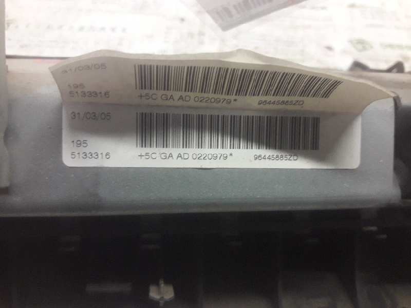 Recambio de airbag delantero derecho para peugeot 407 st sport referencia OEM IAM 96445885ZD 5CGAAD0220979 