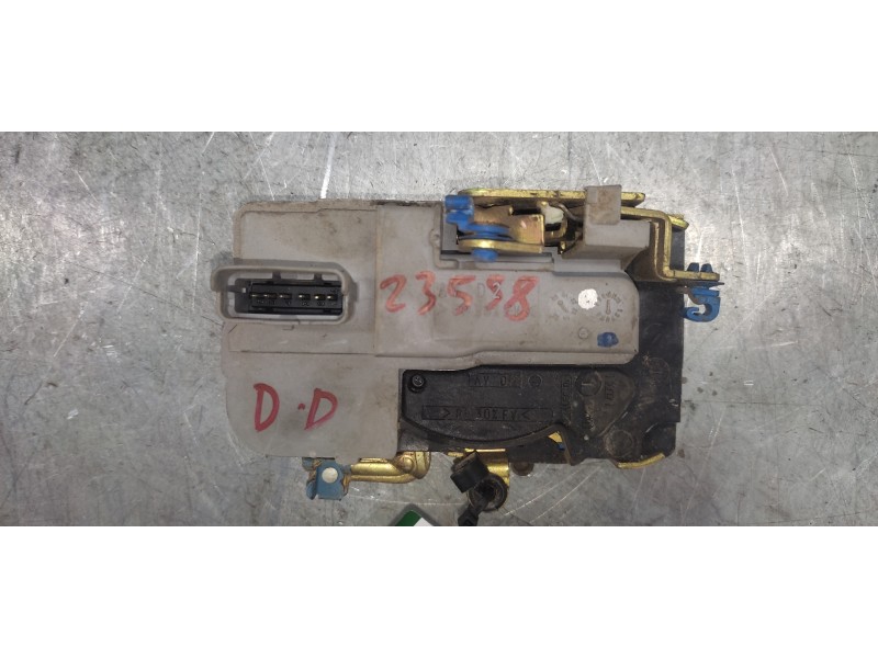 Recambio de cerradura puerta delantera derecha para peugeot partner (s1) combispace referencia OEM IAM   6 PINS