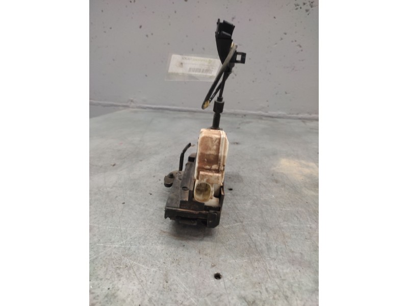 Recambio de cerradura puerta trasera derecha para ford galaxy (vy) ghia referencia OEM IAM 93BG220A20DD  6 PINS