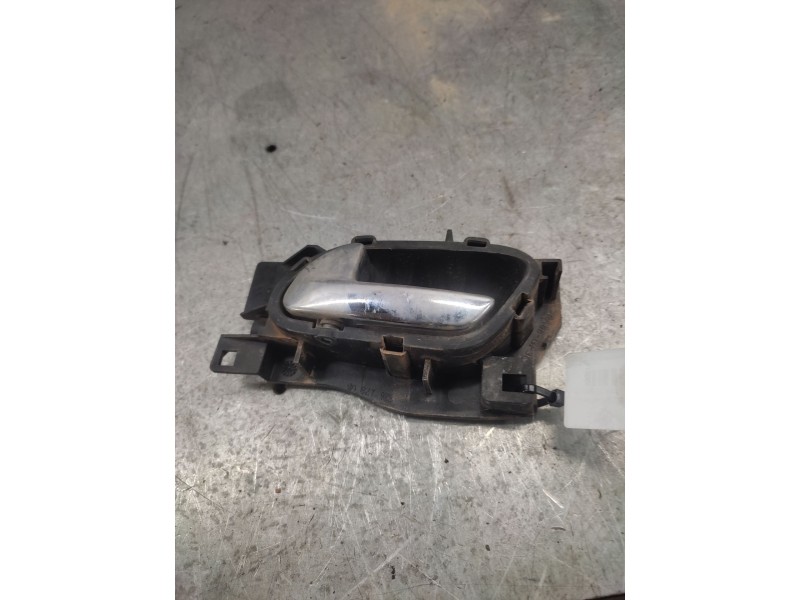 Recambio de maneta interior delantera izquierda para peugeot 407 sr confort referencia OEM IAM   