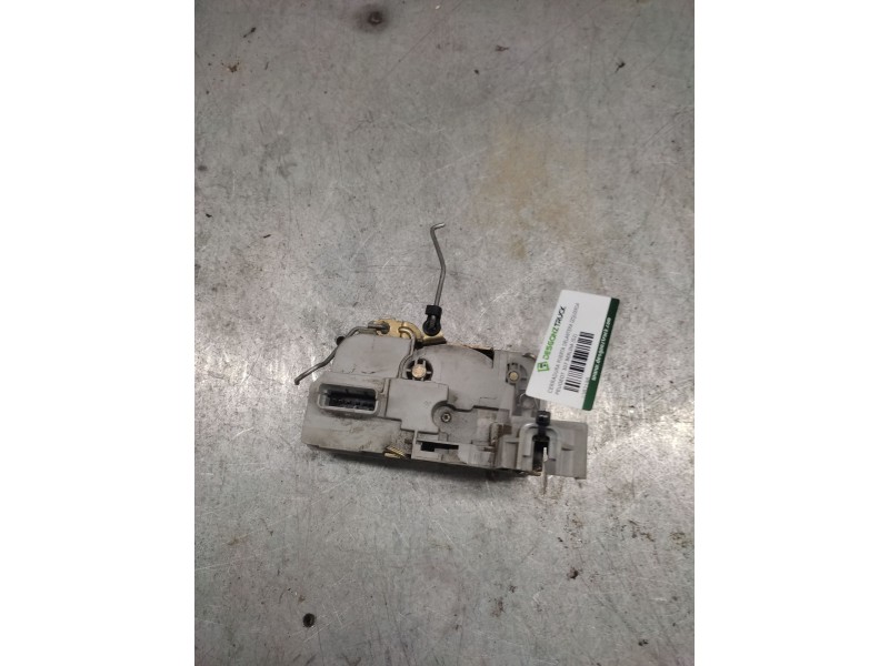 Recambio de cerradura puerta delantera izquierda para peugeot 307 berlina (s2) xs + referencia OEM IAM  6 PINS 