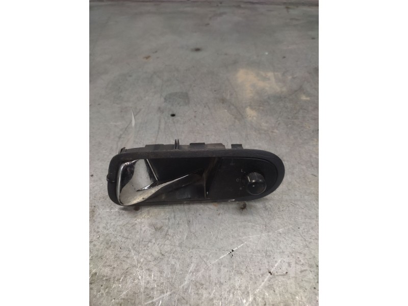 Recambio de maneta interior delantera izquierda para ford galaxy (vy) ghia referencia OEM IAM   