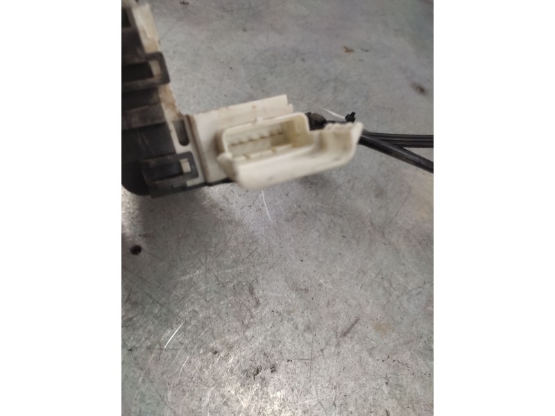 Recambio de cerradura puerta trasera derecha para peugeot 407 sr confort referencia OEM IAM  6 PINS 